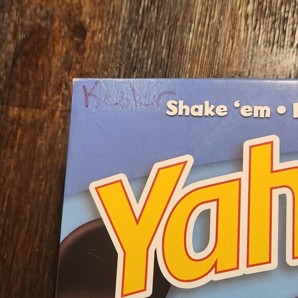 Yahtzee Jr Game Disney Mickey Mouse Clubhouse Complete w/ Instructions - Picture 2 of 6